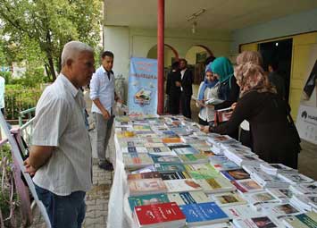 التربية ابن الرشد